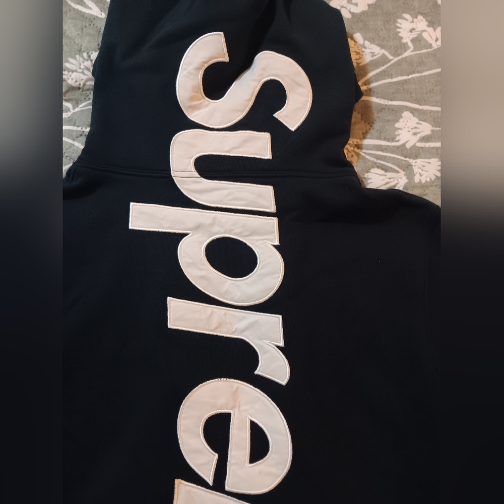 Supreme Navy Sweater with Iconic Vertical Branding - Picture 2 of 5